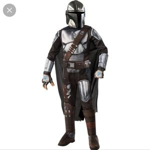 Star wars Mandalorian costume size YL